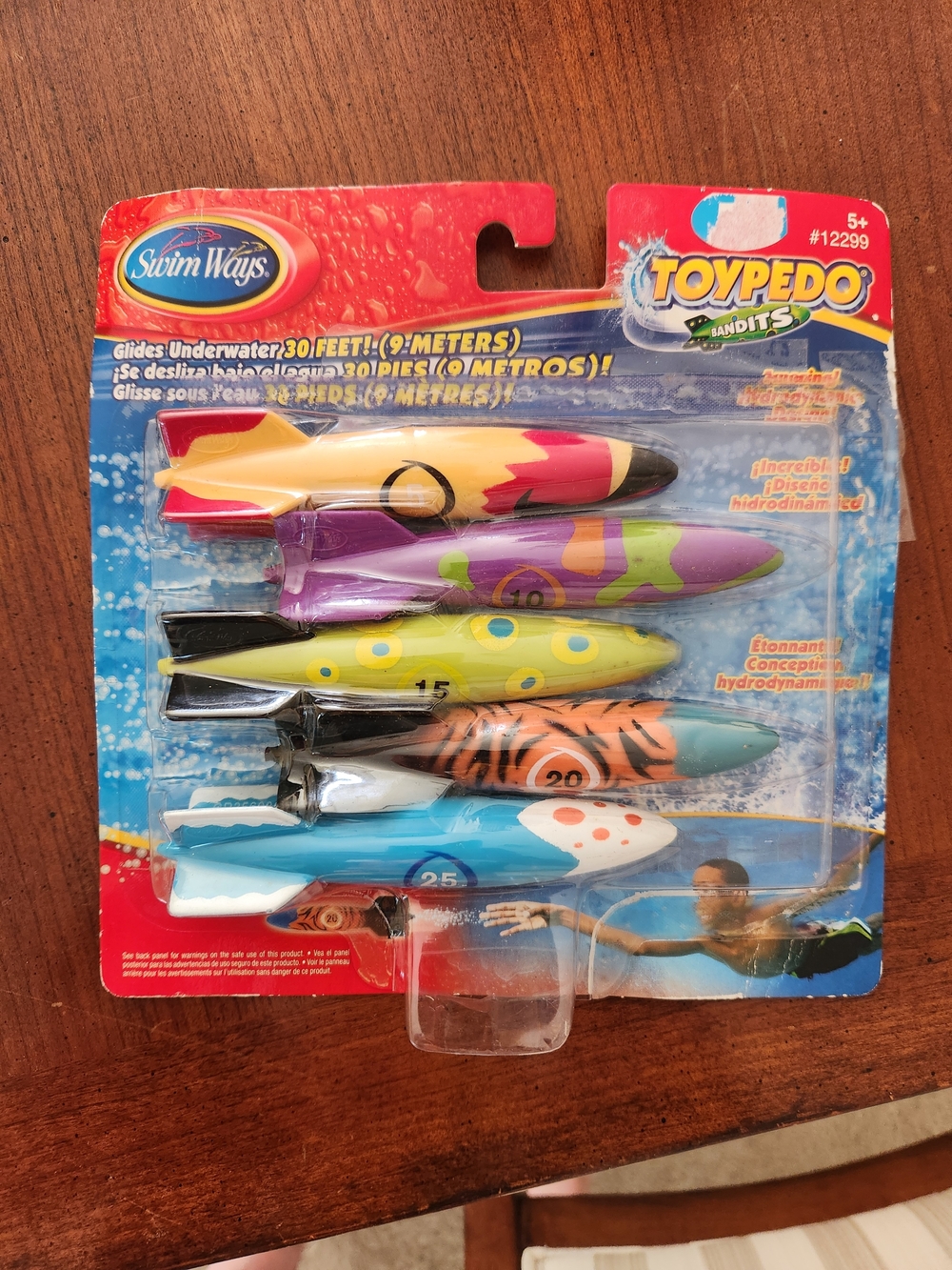 Toypedo Bandits Underwater Gliding Torpedo Set - Multicolor